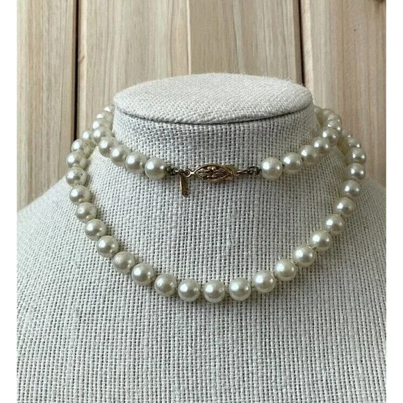 Vintage Napier Faux Pearl Necklace - Glass - Gold Tone Decorative Clasp - 24” - Picture 5 of 6